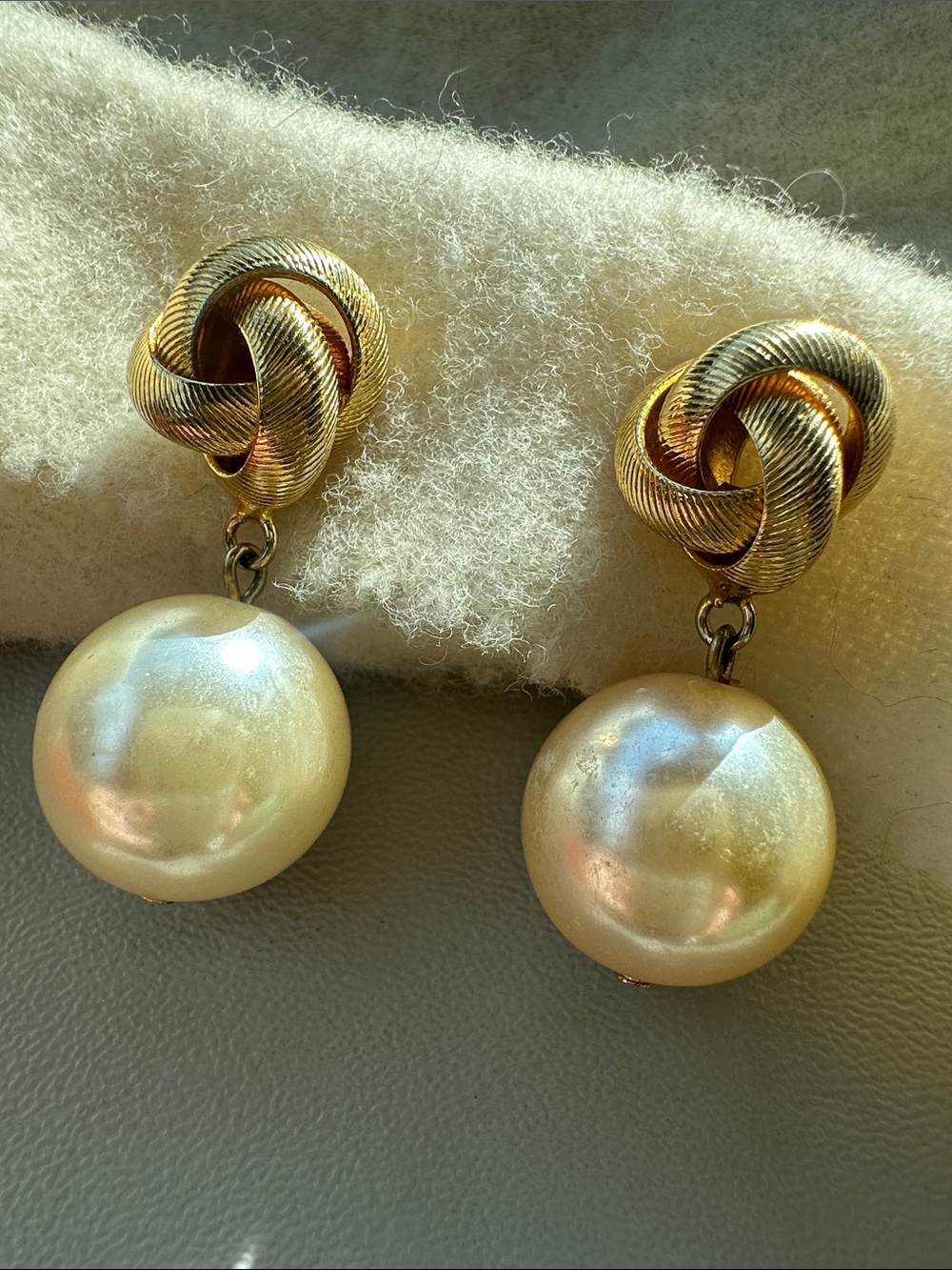 Gold Knot Drop Pearl Earrings - Classic Gold and Cream